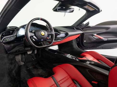 Used 2024 Ferrari SF90 Spider image 16