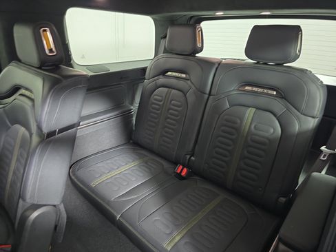 Used 2024 Rivian R1S Adventure AWD/4WD image 22