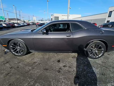 Used 2022 Dodge Challenger R/T Scat Pack w/ Shaker Package image 4