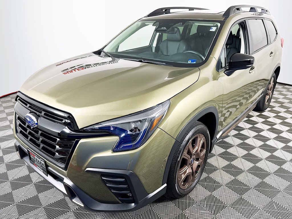 Used 2025 Subaru Ascent Bronze Edition AWD/4WD image 3