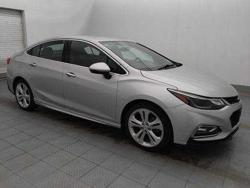 Used 2017 Chevrolet Cruze Premier w/ RS Package image 11