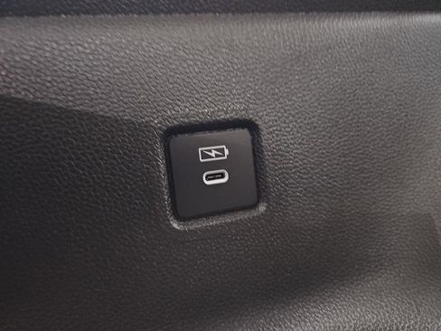 Used 2024 Honda Pilot EX-L image 18