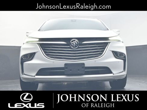 Used 2022 Buick Enclave Premium image 16