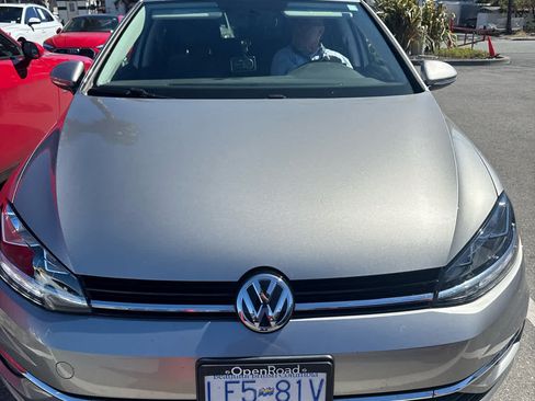 Used 2019 Volkswagen Golf S FWD image 5