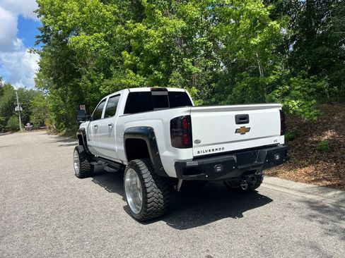 Used 2019 Chevrolet Silverado 2500 LTZ w/ Duramax Plus Package AWD/4WD image 5