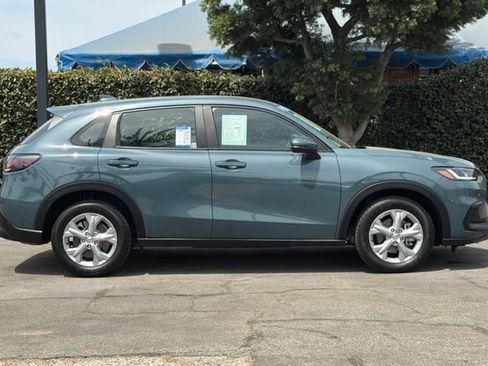 Certified 2024 Honda HR-V LX image 3