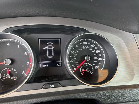 Used 2017 Volkswagen Golf SEL FWD image 26