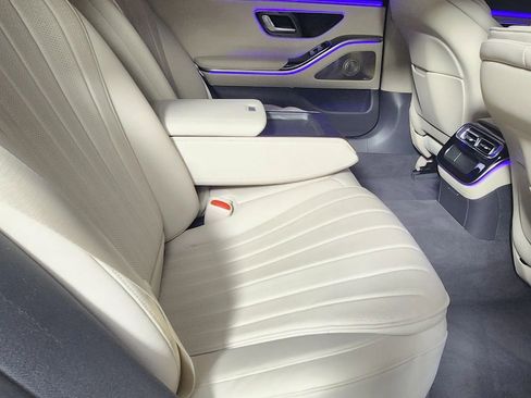 Used 2022 Mercedes-Benz S 580 4MATIC Sedan image 19