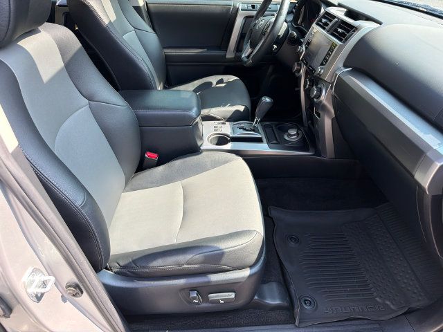 Used 2021 Toyota 4Runner SR5 Premium w/ Moonroof Package AWD/4WD image 15