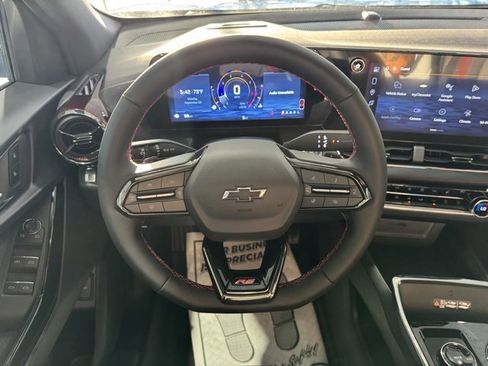 New 2026 Chevrolet Equinox RS w/ LPO, Floor Liner Package image 19