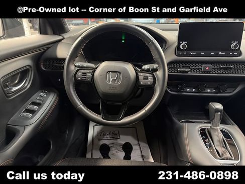 Used 2024 Honda HR-V Sport image 16
