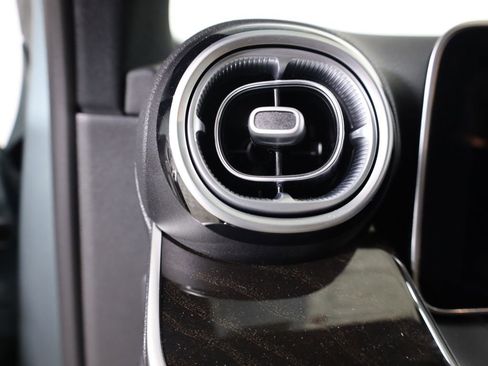 Used 2026 Mercedes-Benz GLC 300 GLC 300 image 12