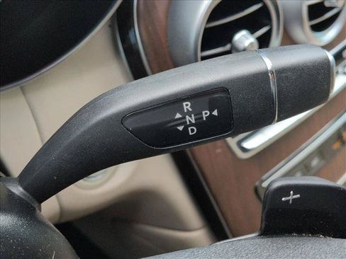 Used 2022 Mercedes-Benz GLC 300 image 12