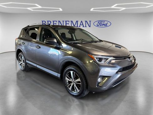Used 2018 Toyota RAV4 XLE w/ Plus Extra Value Package image 3