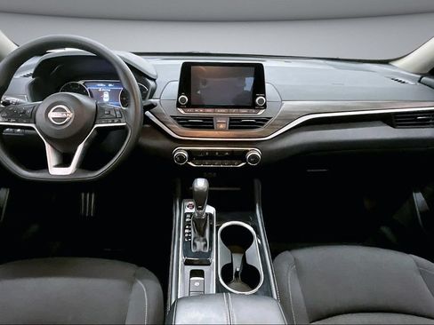Used 2023 Nissan Altima 2.5 SV AWD/4WD image 7