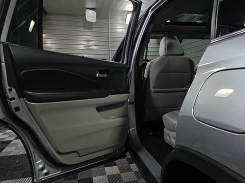 Used 2021 Honda Pilot Touring image 38