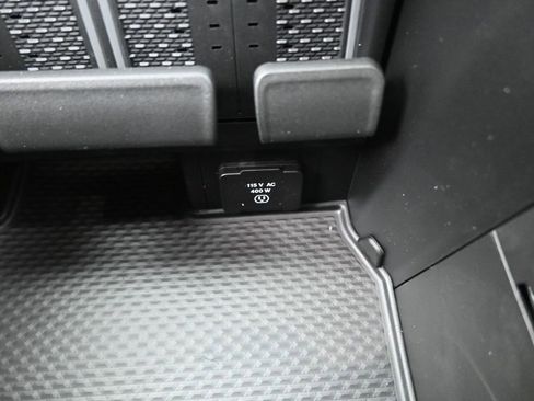 New 2026 RAM 1500 Laramie AWD/4WD image 3