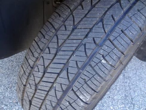 Used 2024 Jeep Compass Latitude image 37