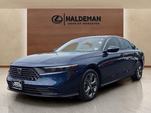 Used 2024 Honda Accord EX image 3