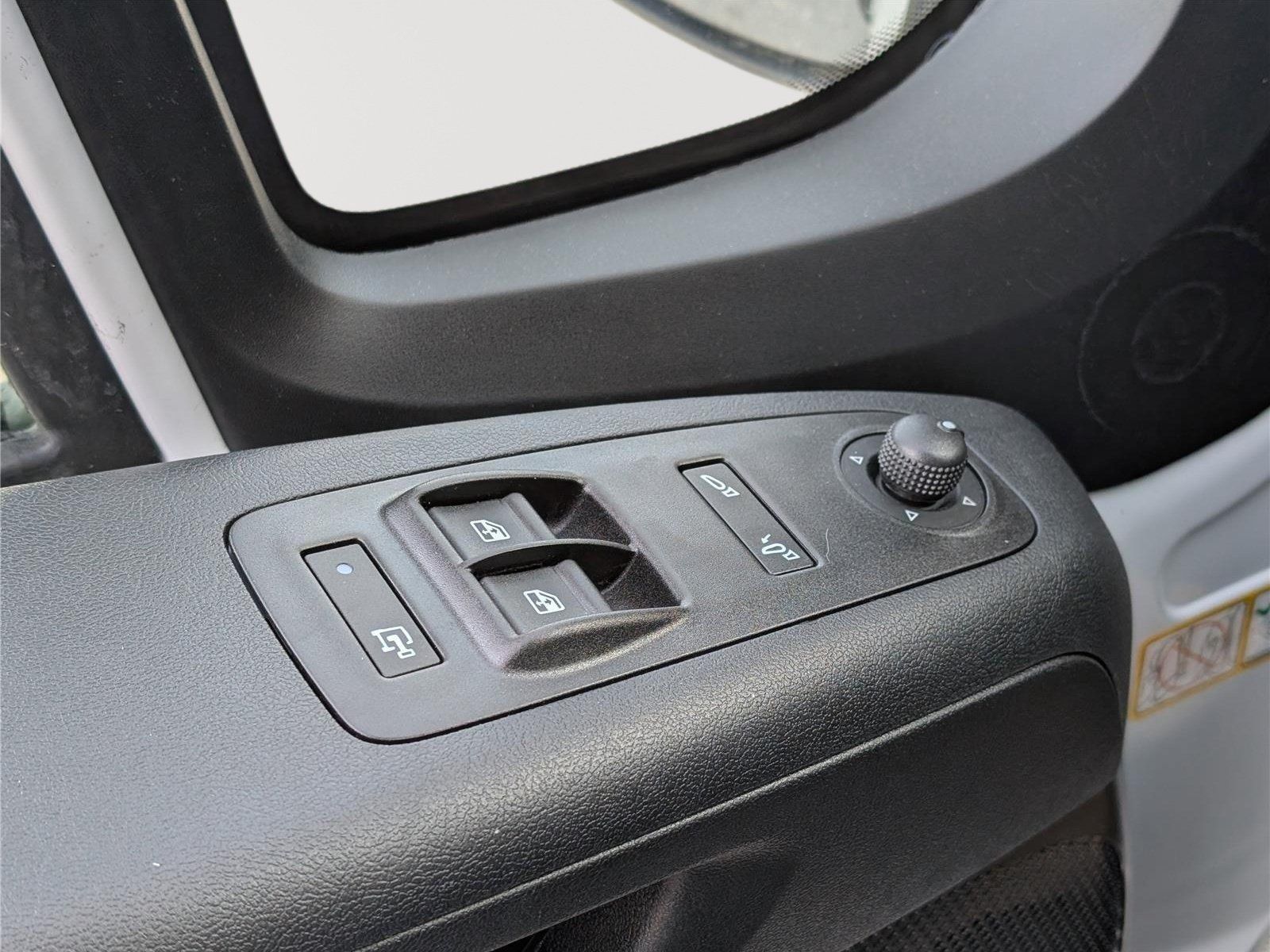 New 2026 RAM ProMaster 2500 w/ Premium Convenience Group FWD image 14