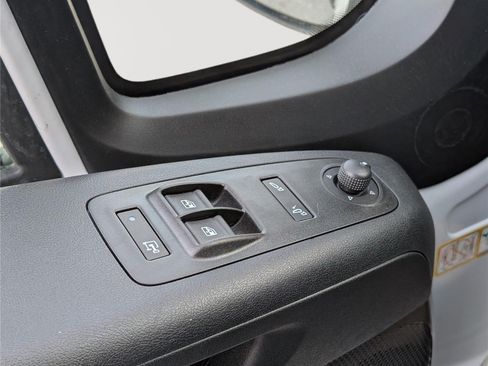 New 2026 RAM ProMaster 2500 w/ Premium Convenience Group FWD image 14