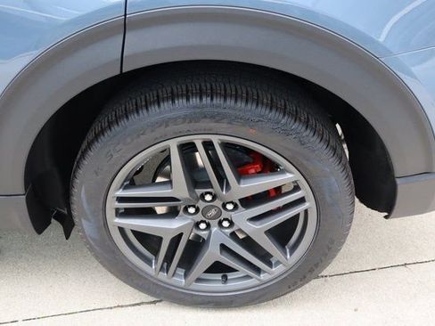 New 2026 Ford Explorer ST w/ Sun And Sound Package image 8