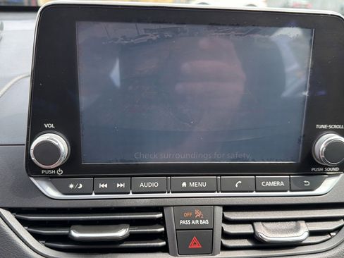Used 2020 Nissan Altima 2.5 S FWD image 17