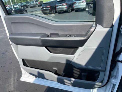 New 2025 Ford F550 4x4 Regular Cab Super Duty image 54