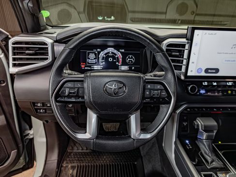 Used 2025 Toyota Tundra Platinum AWD/4WD image 16