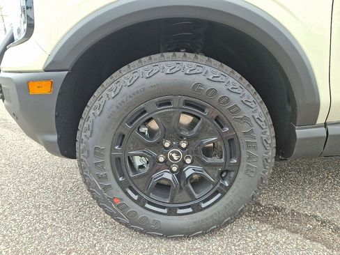 New 2025 Ford Bronco Sport Badlands w/ Sasquatch Badlands Package image 18