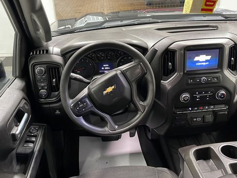 Used 2023 Chevrolet Silverado 2500 Custom w/ Custom Value Package AWD/4WD image 3