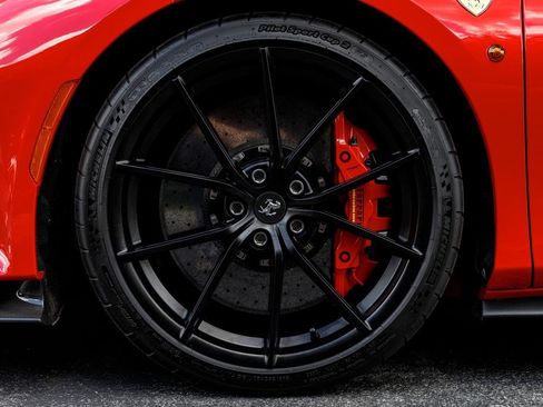 Used 2019 Ferrari 488 Pista Coupe RWD image 39