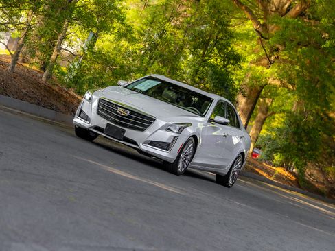 Used 2016 Cadillac CTS Luxury RWD image 44