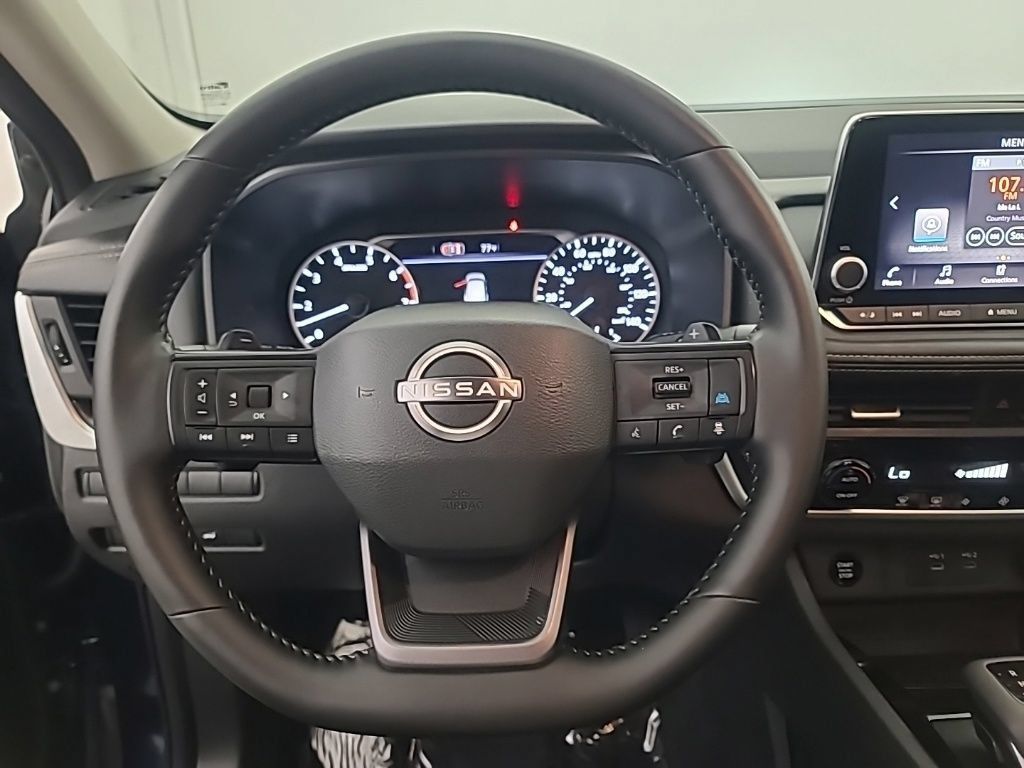 Used 2026 Nissan Rogue SV AWD/4WD image 30
