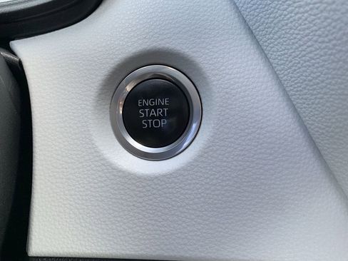 Used 2023 Toyota Corolla SE FWD image 19