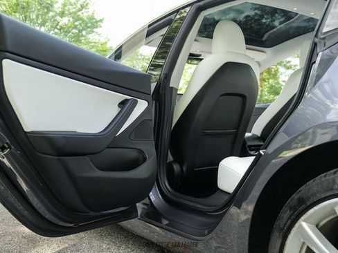 Used 2018 Tesla Model 3 Long Range AWD/4WD image 21