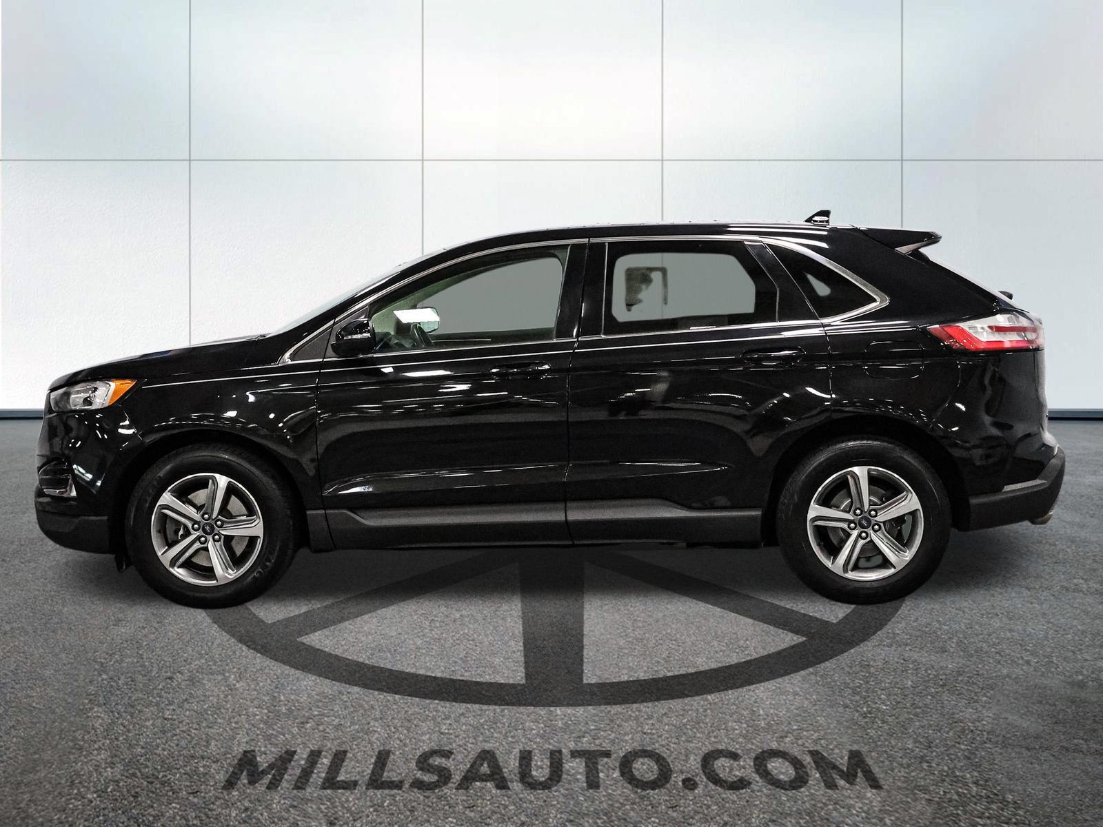 Certified 2020 Ford Edge SEL AWD/4WD image 3