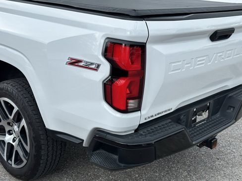 Used 2023 Chevrolet Colorado Z71 w/ Z71 Convenience Package 2 AWD/4WD image 10