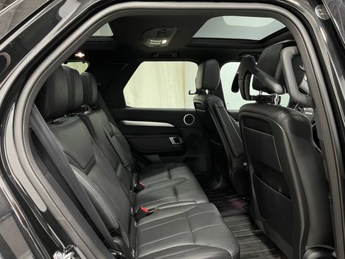 Used 2020 Land Rover Discovery Landmark image 33