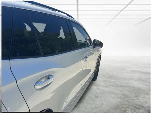 New 2026 Volkswagen Tiguan SE R-Line FWD image 35