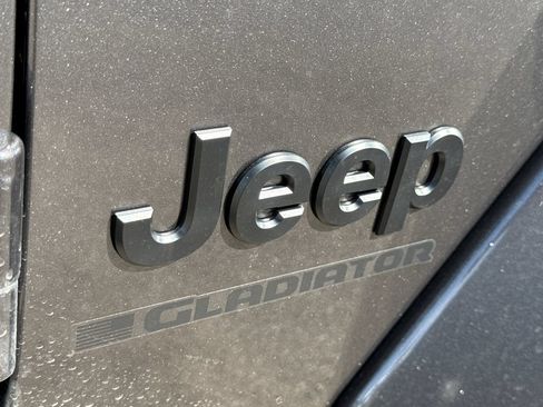 New 2026 Jeep Gladiator Sport AWD/4WD image 10