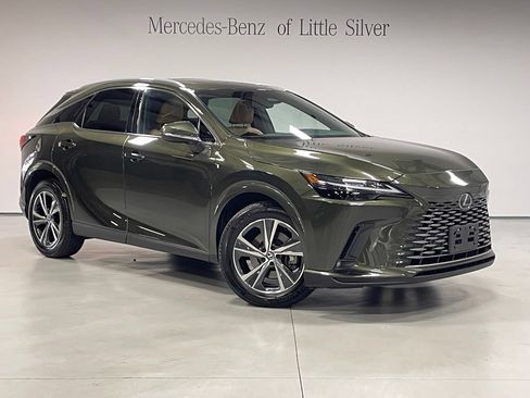 Used 2023 Lexus RX 350 Premium w/ Accessory Package AWD/4WD image 8