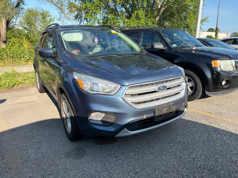 Used 2018 Ford Escape SE AWD/4WD image 3