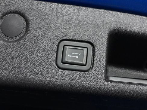 Used 2024 Chevrolet Equinox LT FWD image 37