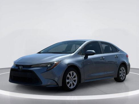Used 2021 Toyota Corolla LE w/ Carpet Mat Package (TMS) FWD image 2