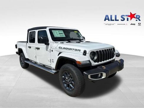 New 2026 Jeep Gladiator Sport AWD/4WD image 1