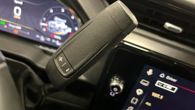 Used 2025 GMC Sierra 2500 AT4 w/ AT4 Premium Plus Package AWD/4WD image 18