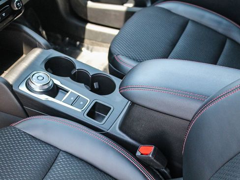 Used 2025 Ford Escape ST-Line w/ Equipment Group 301A image 21