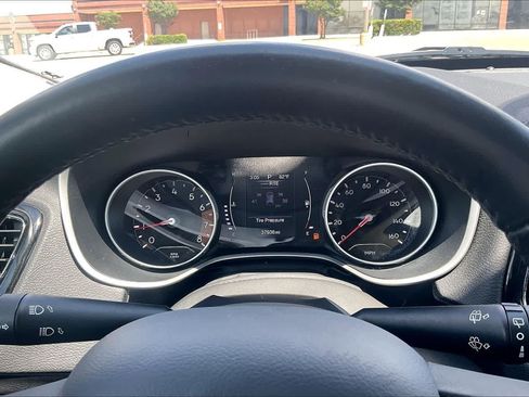 Used 2019 Jeep Compass Latitude AWD/4WD image 15