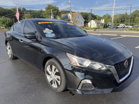 Used 2020 Nissan Altima 2.5 S FWD image 3